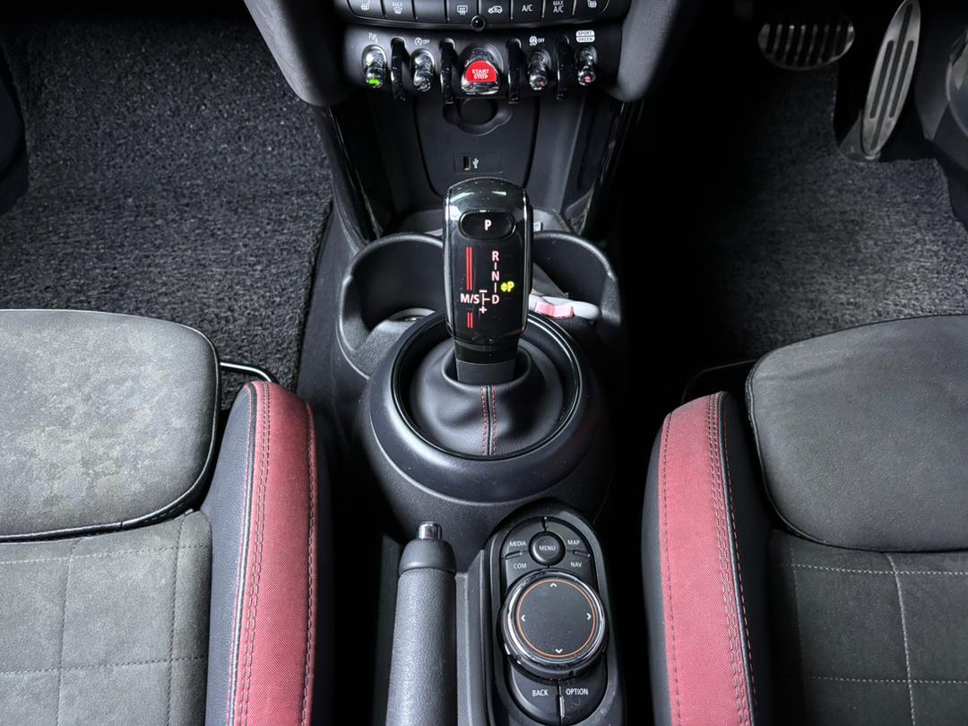 WhatsApp Image 2026-01-22 at 16.59.17 (2)