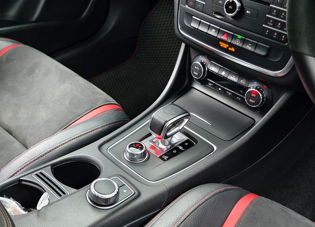 WhatsApp Image 2026-02-04 at 17.16.29 (1)