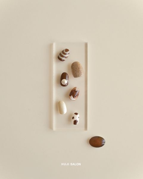 C57BF437-C6A1-424A-8831-BD65D3DEA791