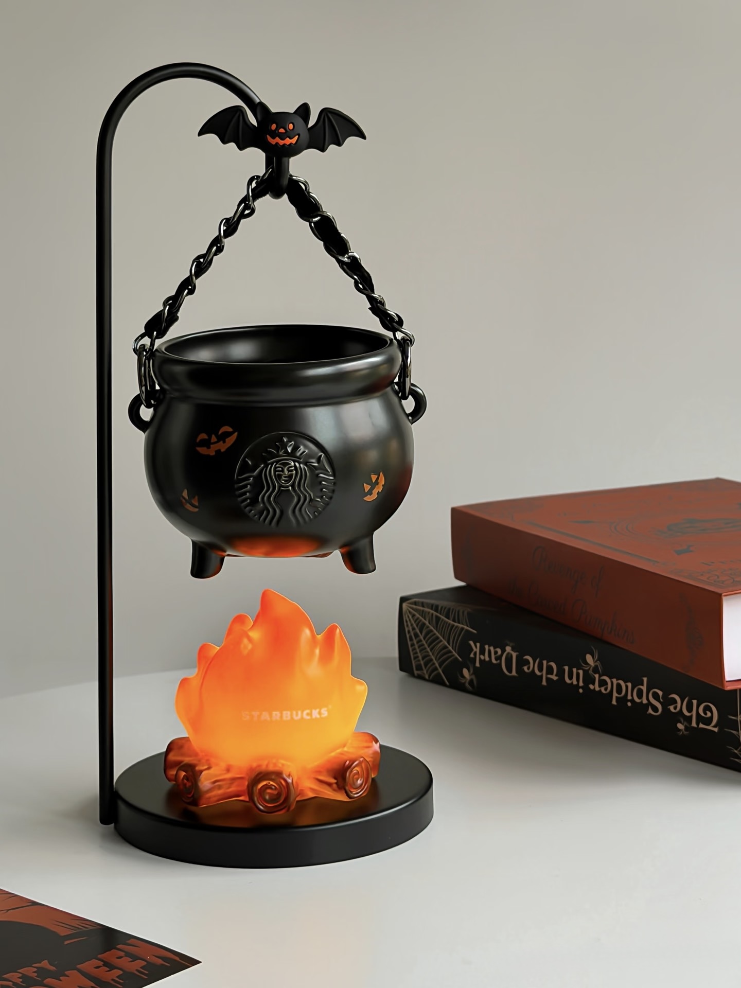 Starbucks HALLOWEEN | Room Twoo