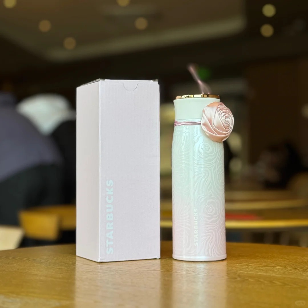 陷入 粉色的海洋🌸星巴克万花玫境系列_6_星爸爸红围裙_来自小红书网页版