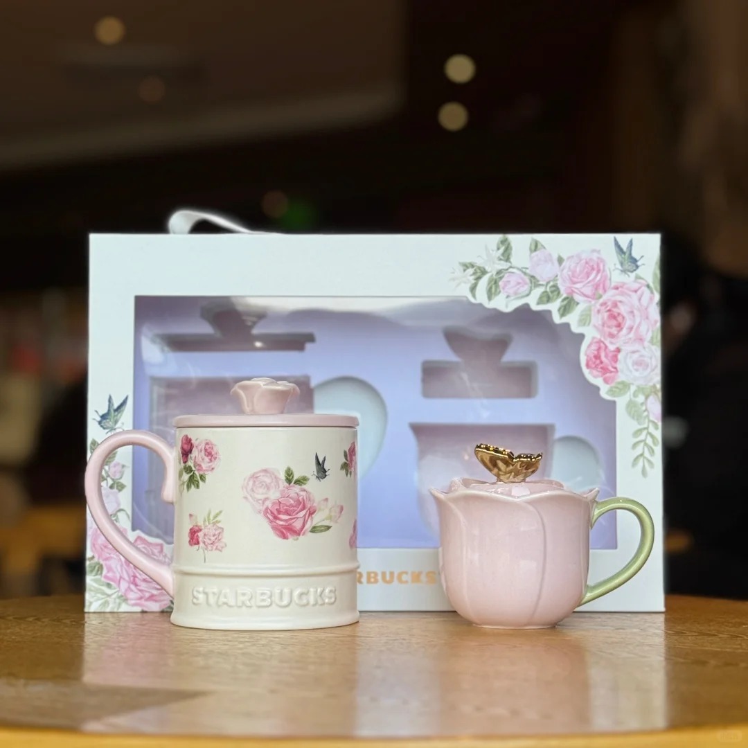 陷入 粉色的海洋🌸星巴克万花玫境系列_13_星爸爸红围裙_来自小红书网页版