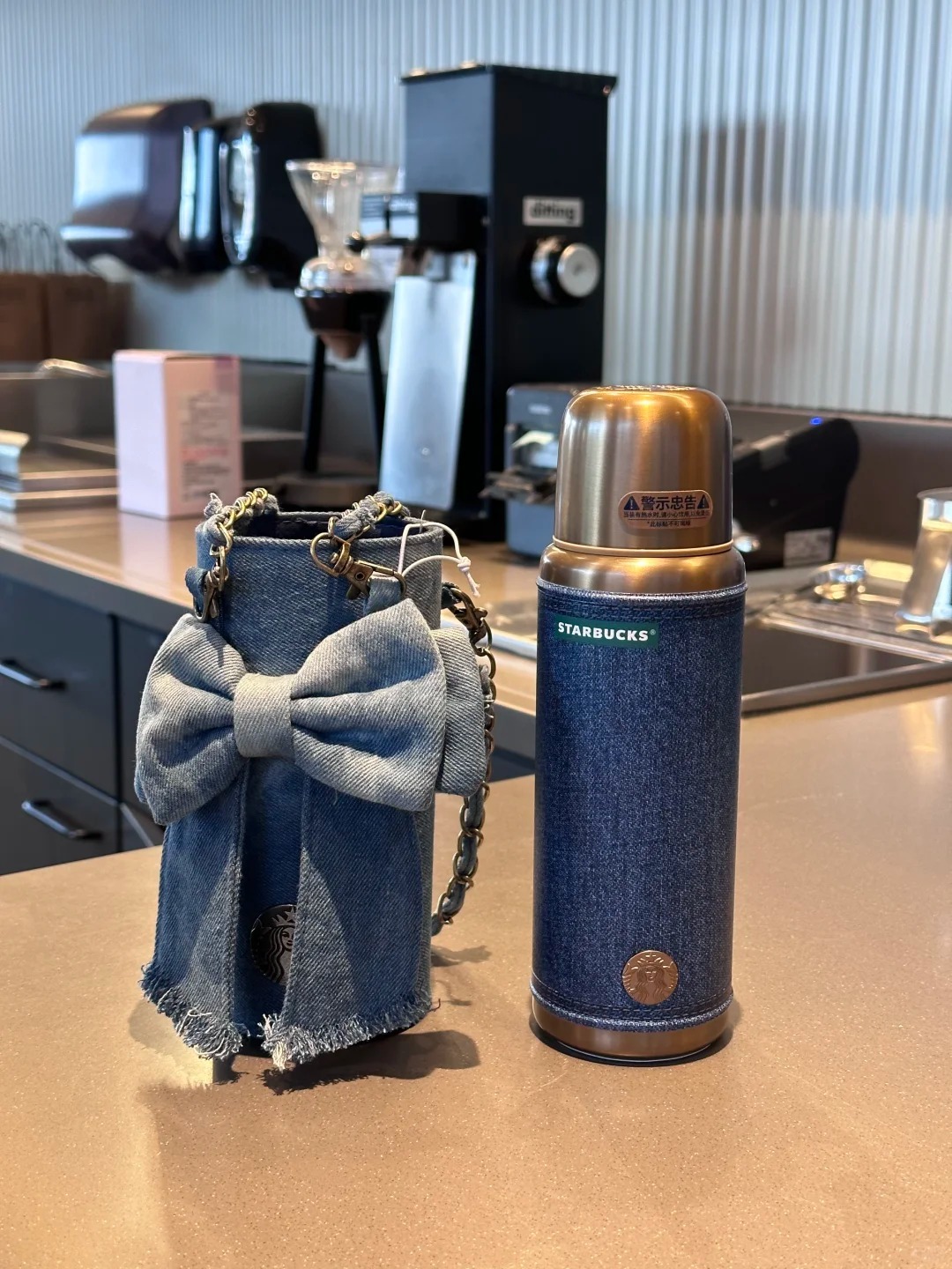 星巴克新品丹宁来啦_10_香草拿铁咖啡_来自小红书网页版