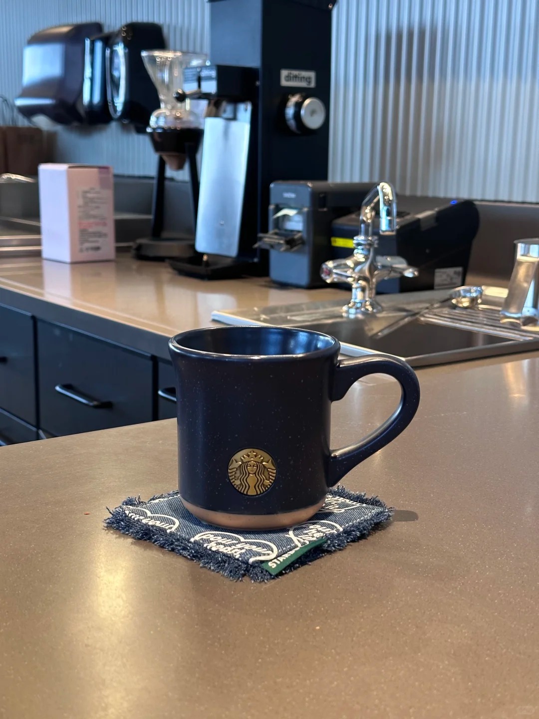 星巴克新品丹宁来啦_8_香草拿铁咖啡_来自小红书网页版