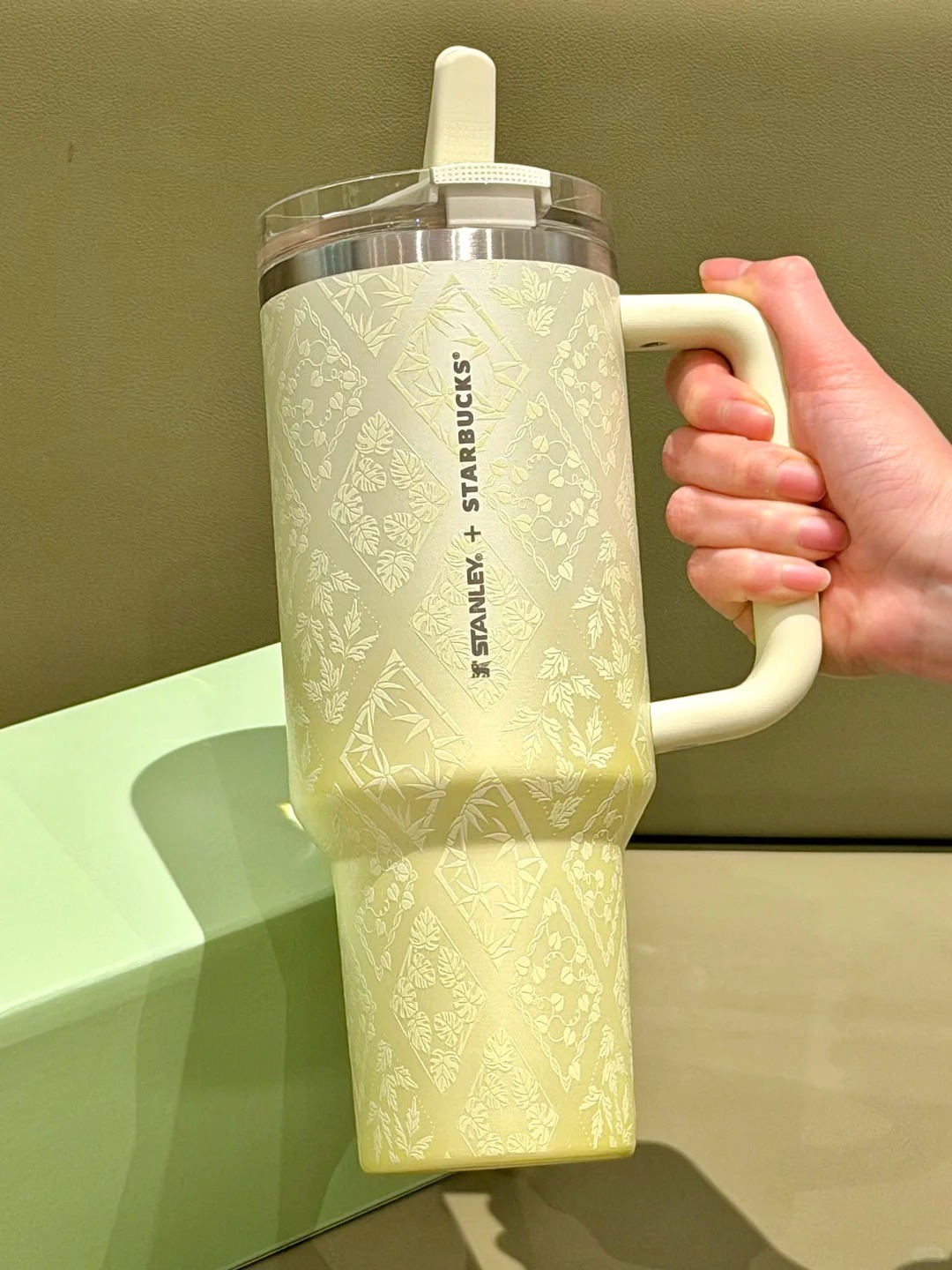好有春天气息的新款STANLEY!_1_抹茶拿铁星巴克_来自小红书网页版