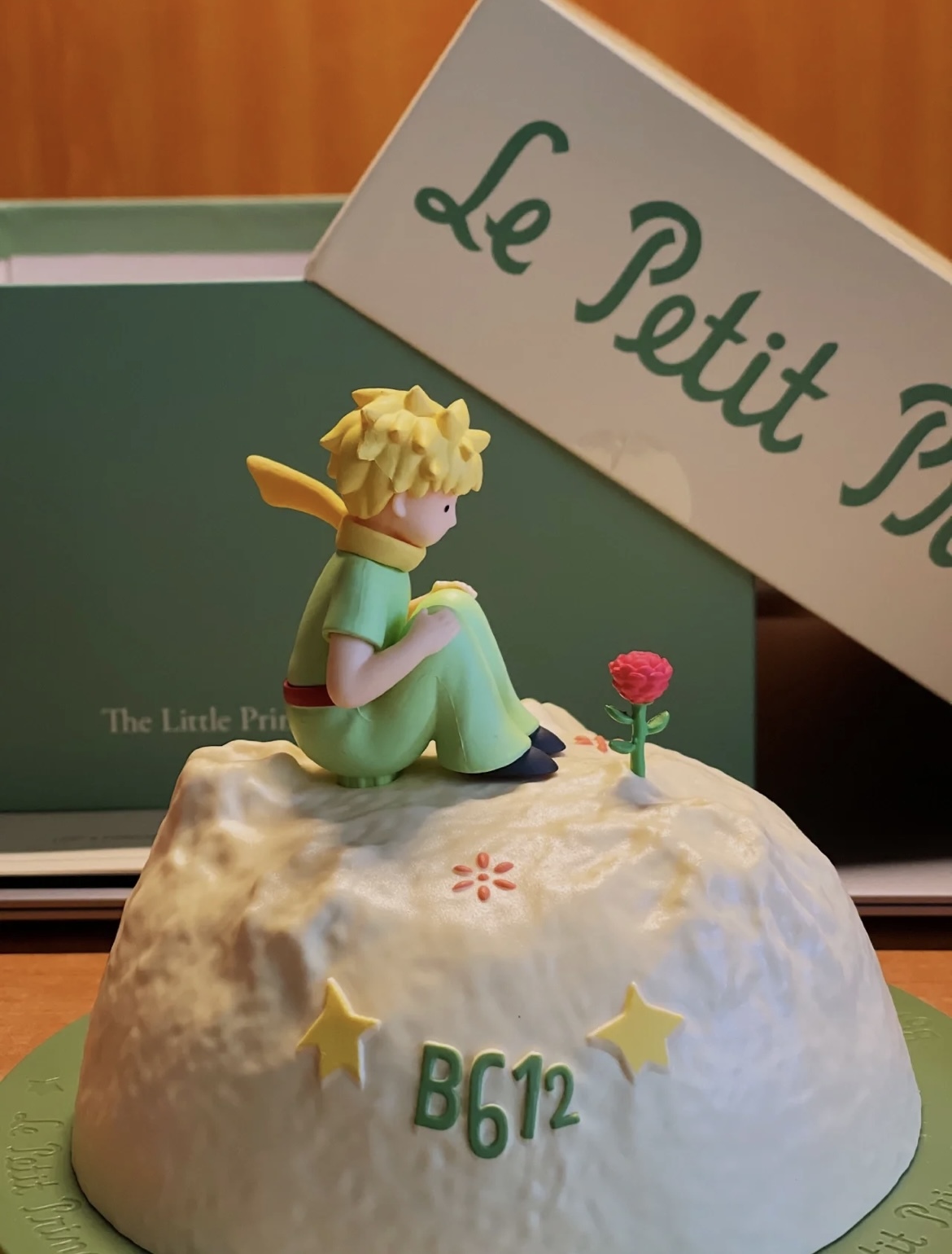 The Little Prince themed cake - Decorated Cake by - CakesDecor