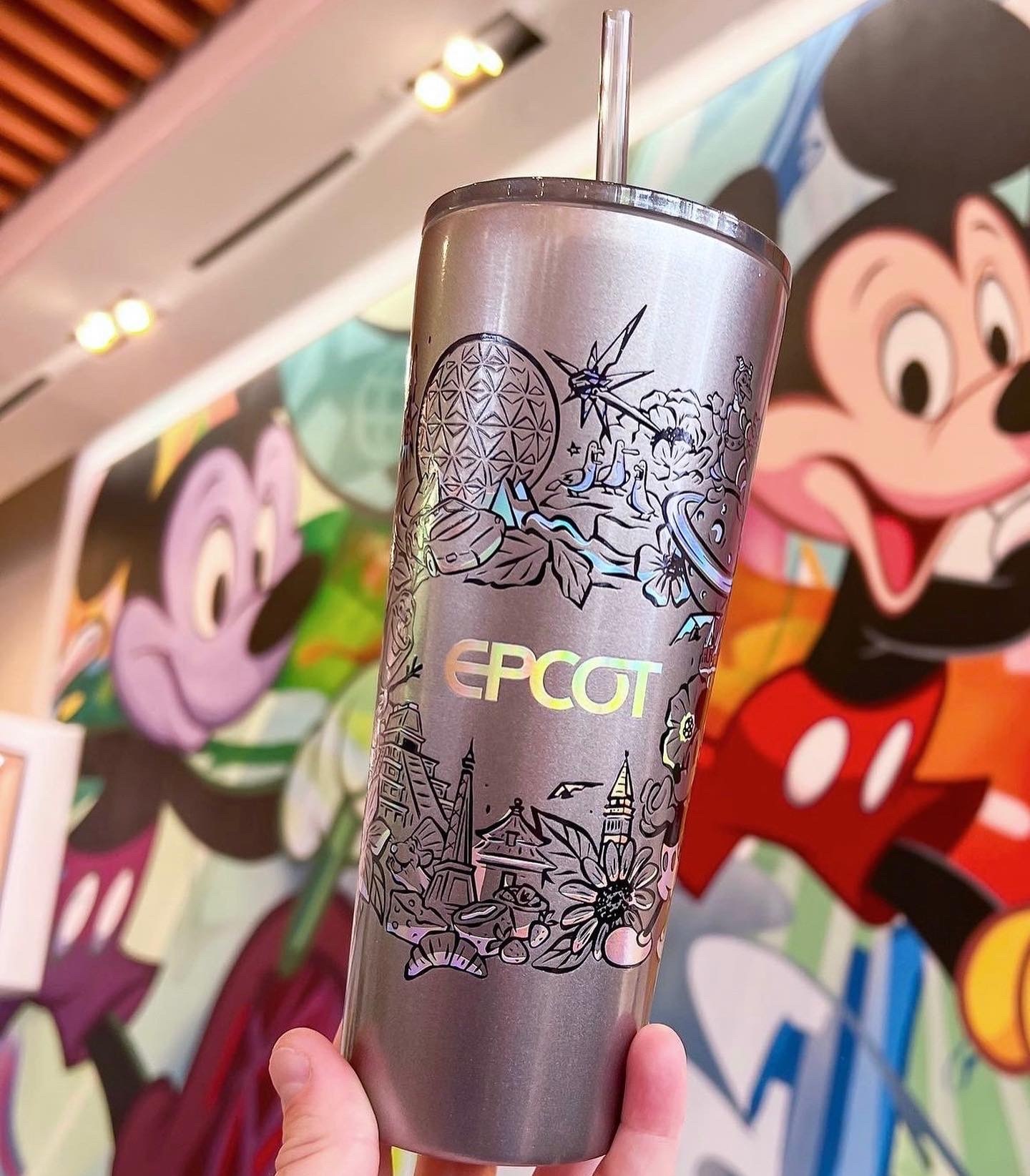 Starbucks and Disney Parks Team Up For Holiday Collection – World