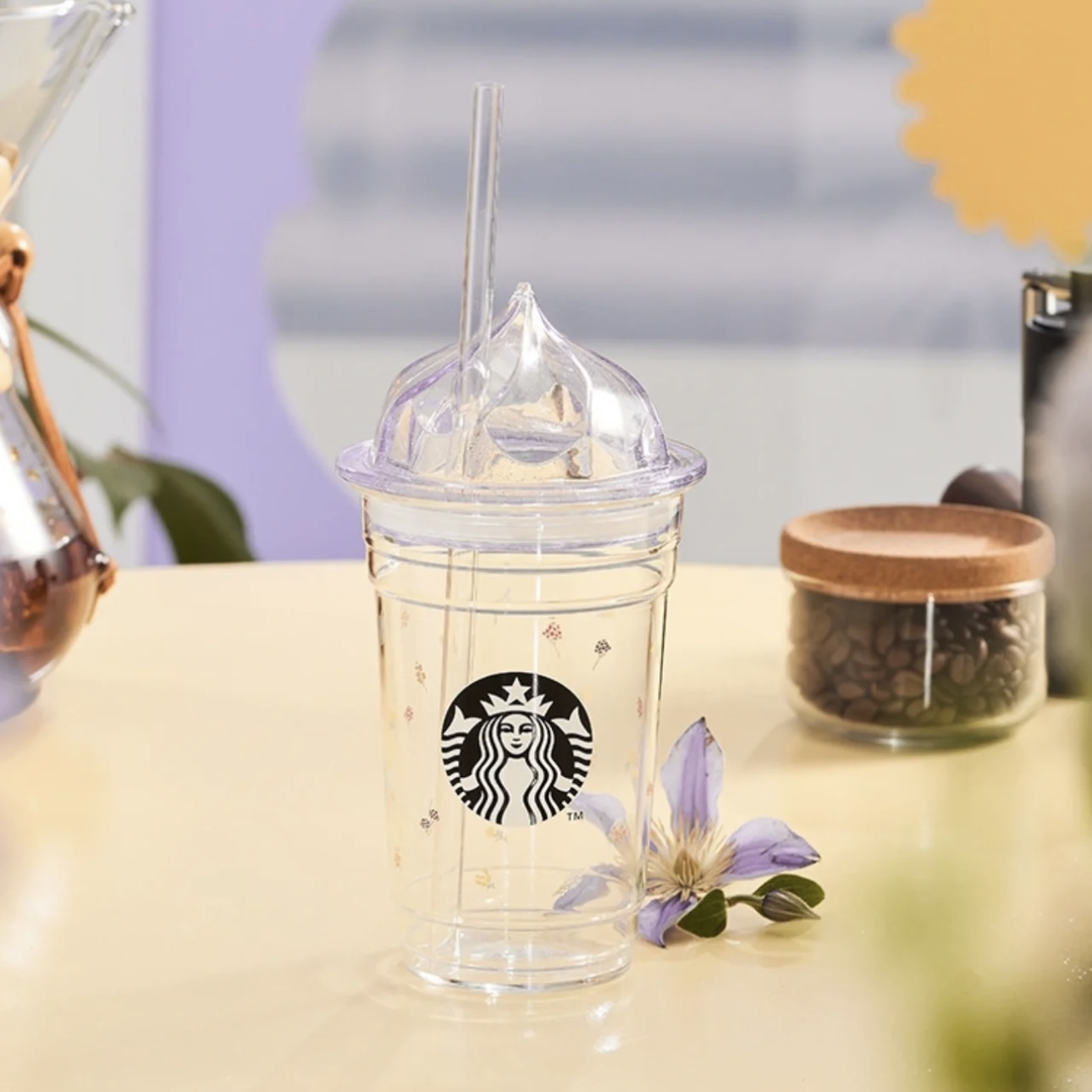 Starbucks China 2023 Summer wildflowers yellow Flower lid straw glass