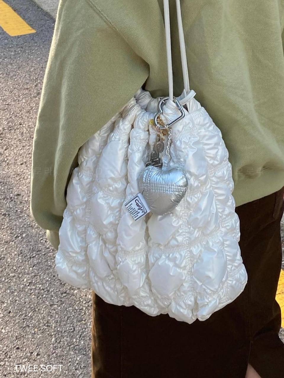 ★CARLYN★ TWEE SOFT MINI CLOUD BLUEH74112010 H74112010U Carlyn TWEE Soft Mini - CLOUD BLUE / Nylon Shoulder bag