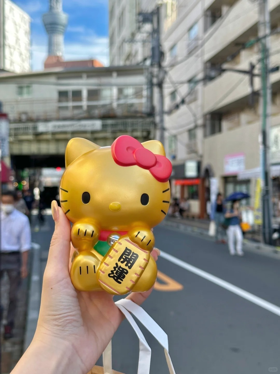浅草寺的招财Kitty买到啦！！_2_吴闪闪喜欢Kitty版_来自小红书网页版