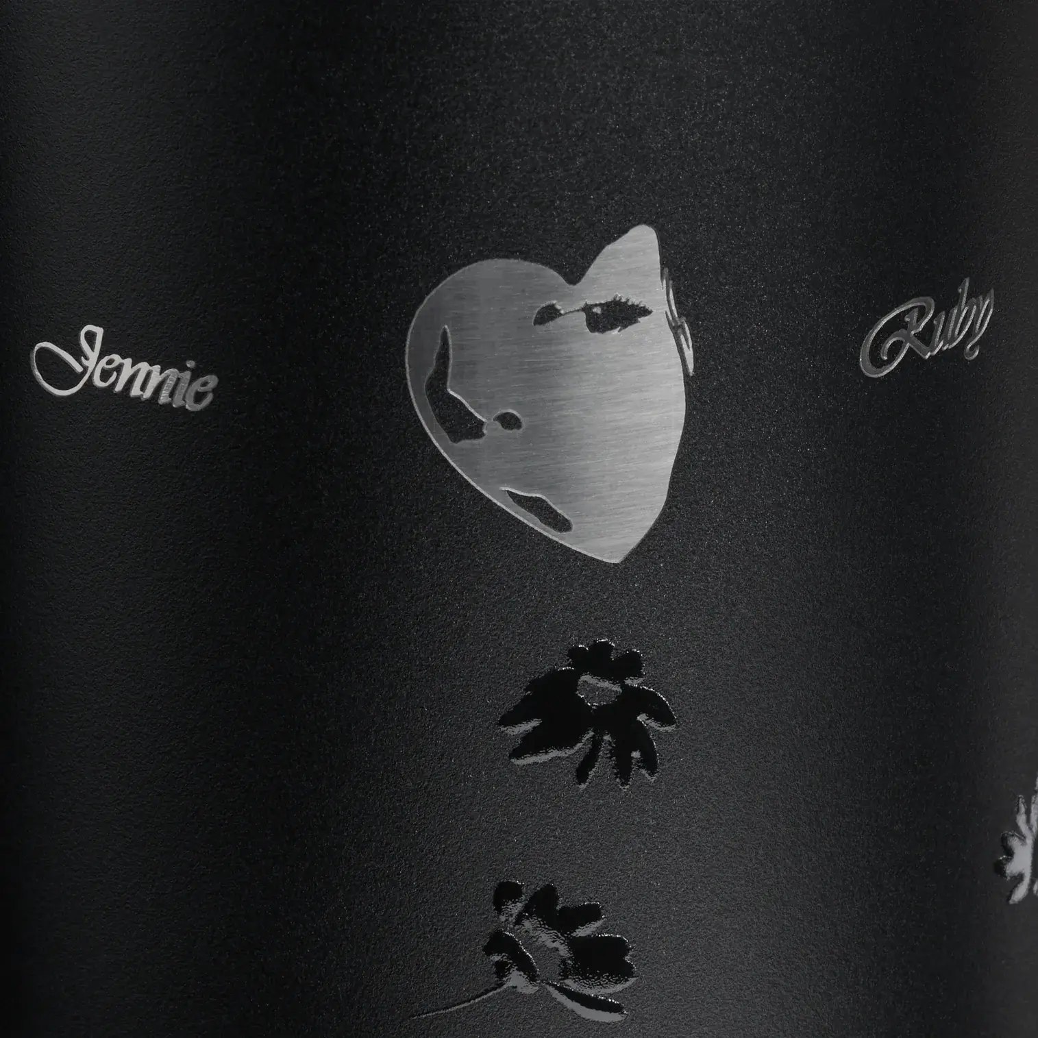 Web_PNG_Square-The_Quencher_Luxe_Tumbler_30OZ_-_Midnight_Ruby_-Close_Up