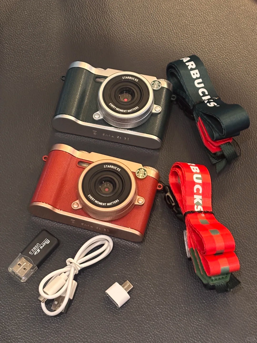 2025圣诞大陆星巴克复古数码相机实拍图_1_大月佥娃娃_来自小红书网页版