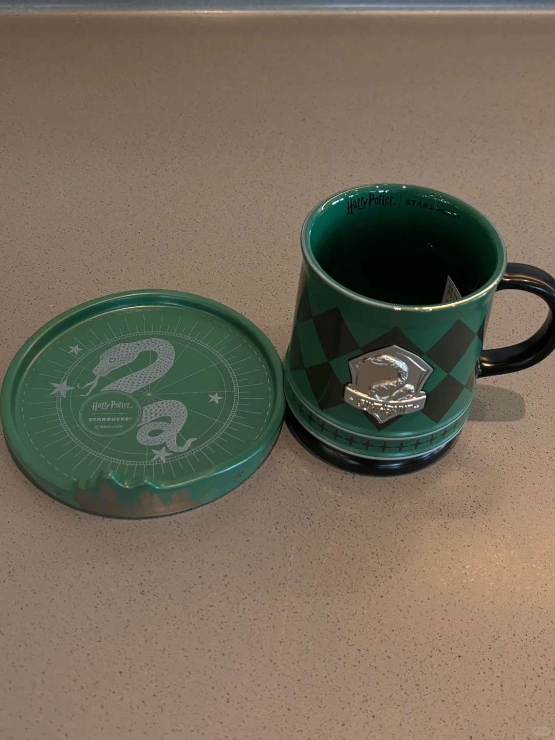 2025大陆星巴克哈利波特联名杯子实拍图来咯_3_大月佥娃娃_来自小红书网页版