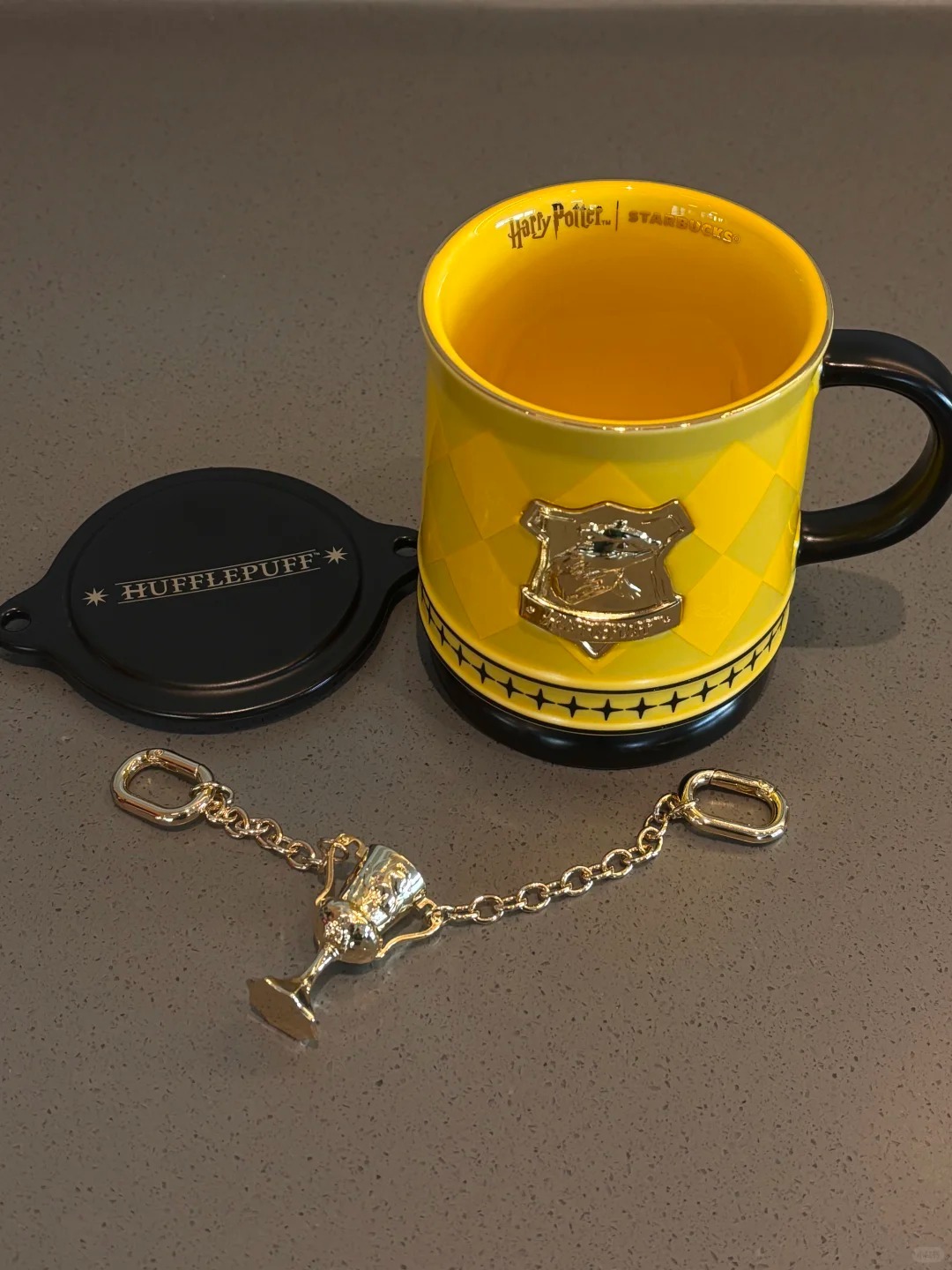 2025大陆星巴克哈利波特联名杯子实拍图来咯_4_大月佥娃娃_来自小红书网页版