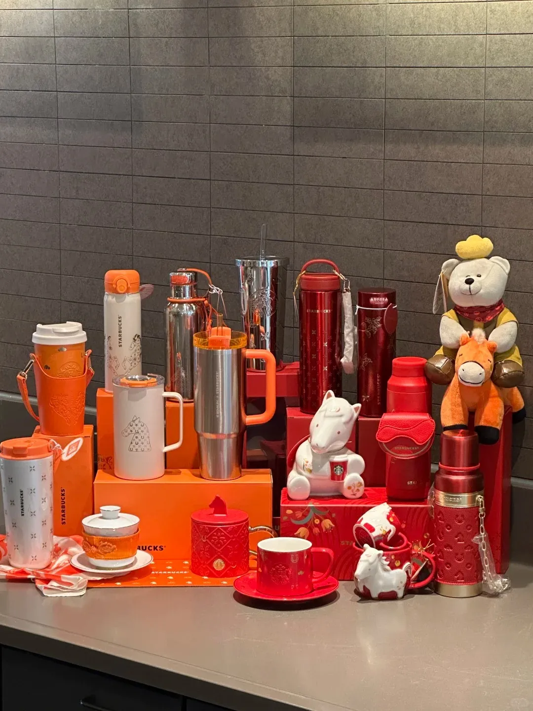 星巴克马年新杯 _ 骏跃星程橙色系列_1_奇米吃饱了嗝~_来自小红书网页版
