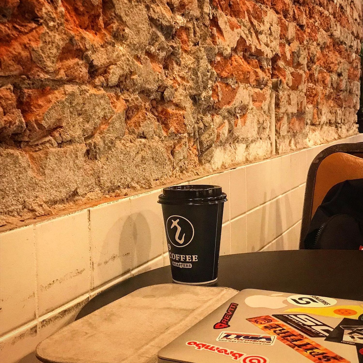 九慕咖啡 - 美好的咖啡時光 與值得的人度過