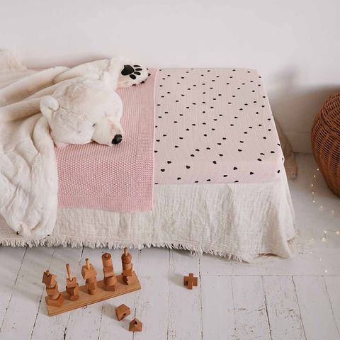 bou-blanket-light-pink.jpg