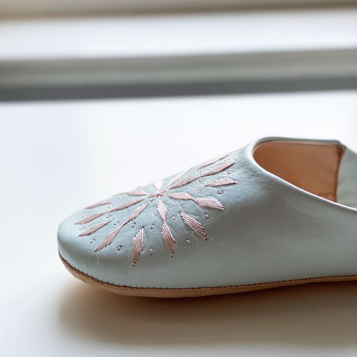 Pale Bleu 粉藍／刺繡款2