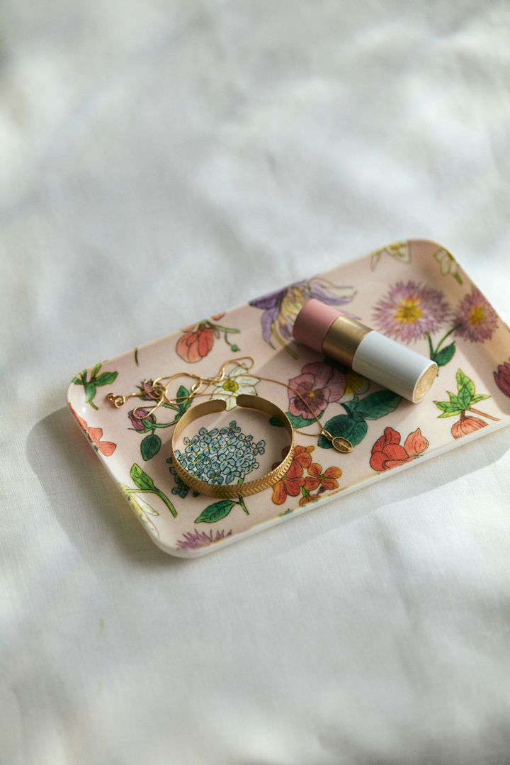 LINEN COATED TRAY (S) ISABELLE B. FLEUR