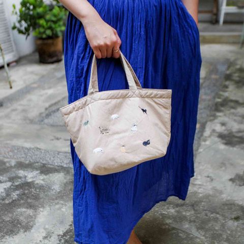 Heming's Tote bag