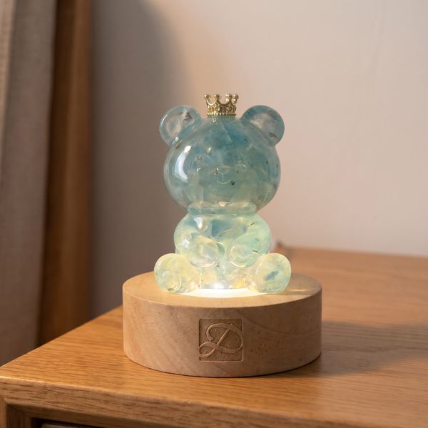 dawn-hug-bear-light-base-scene
