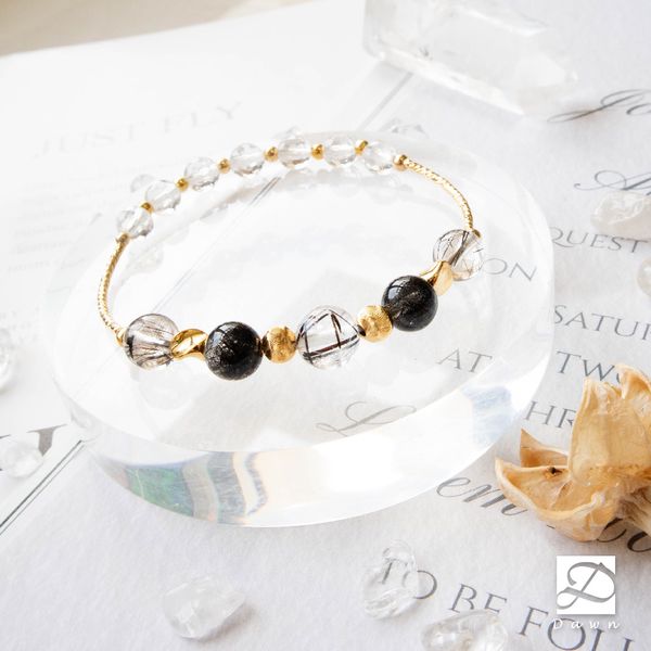 彤恩時尚-翻轉未來4.jpg