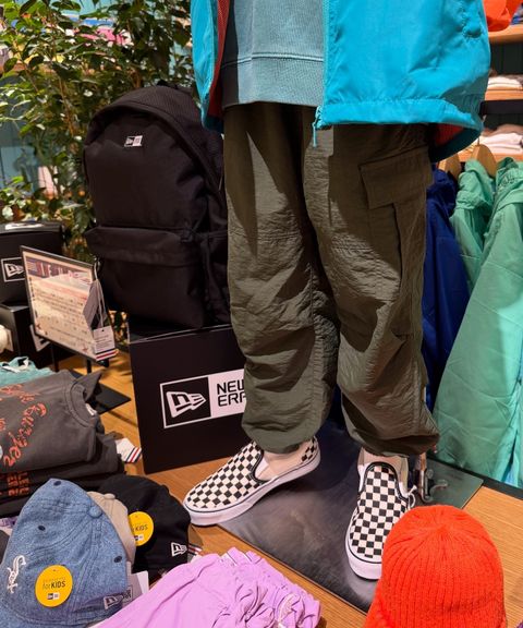 D5A02EEB-2E73-46A2-BE35-F6EBA0A000A6