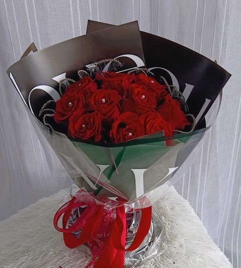 F581EF9E-BF67-4AC8-A6BD-B6A9367F8B2A