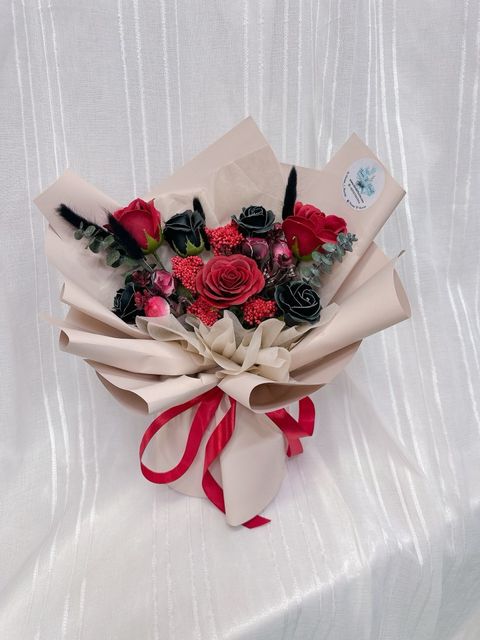 photo_6068871721227765501_y