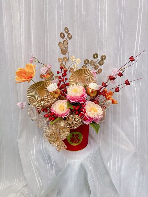 photo_6242238200684855769_y