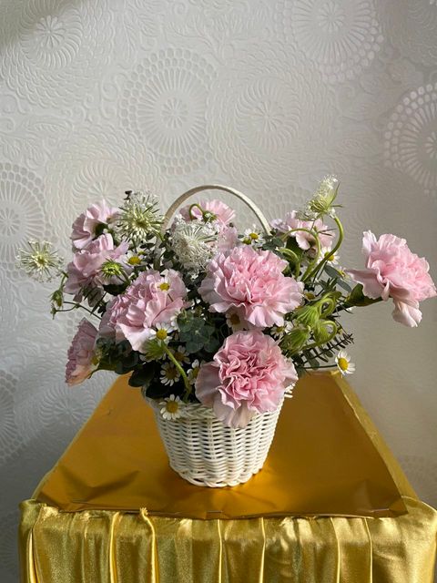 photo_6091161416083032991_y