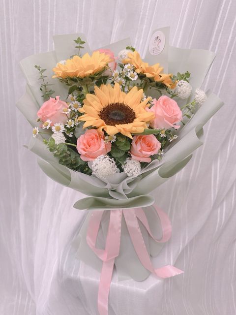 photo_6181235745092650308_y