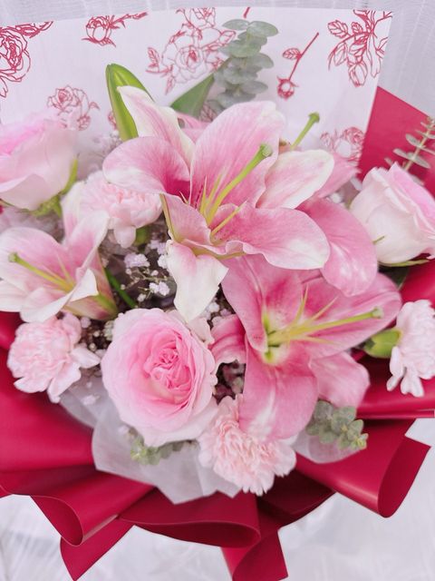 photo_6183487544906336183_y