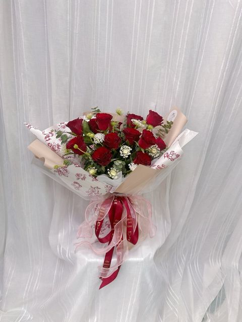 photo_6197120947924877685_y