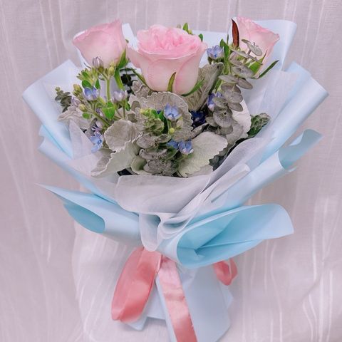 photo_6199472425339569979_y