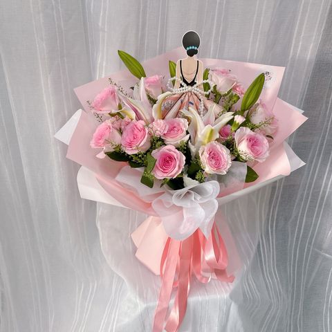 photo_6223992153114263207_y