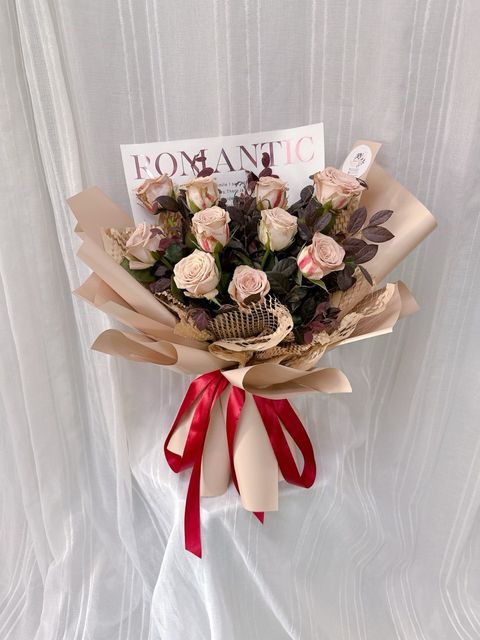 photo_6233519502973323090_y