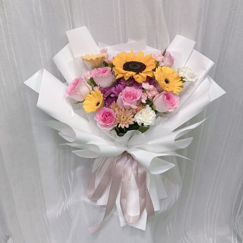 photo_6264571721386411548_y