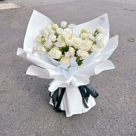 photo_6282857037842989762_y