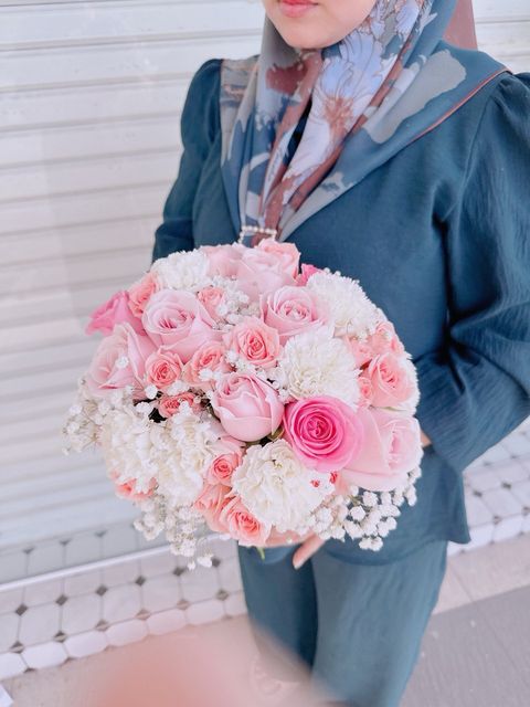 photo_6192890117375509602_y