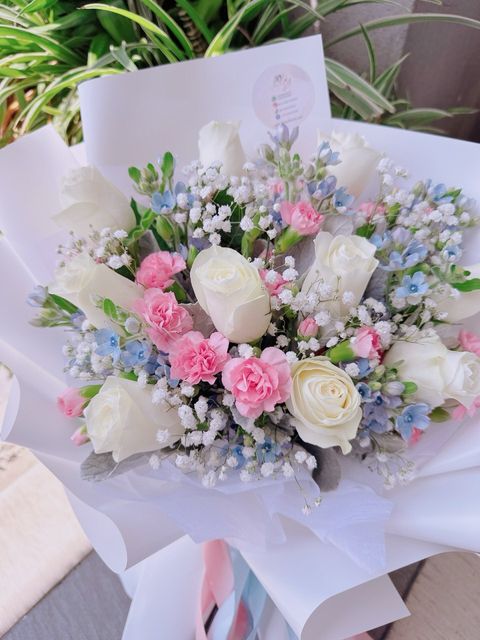 photo_6192810802214456663_y