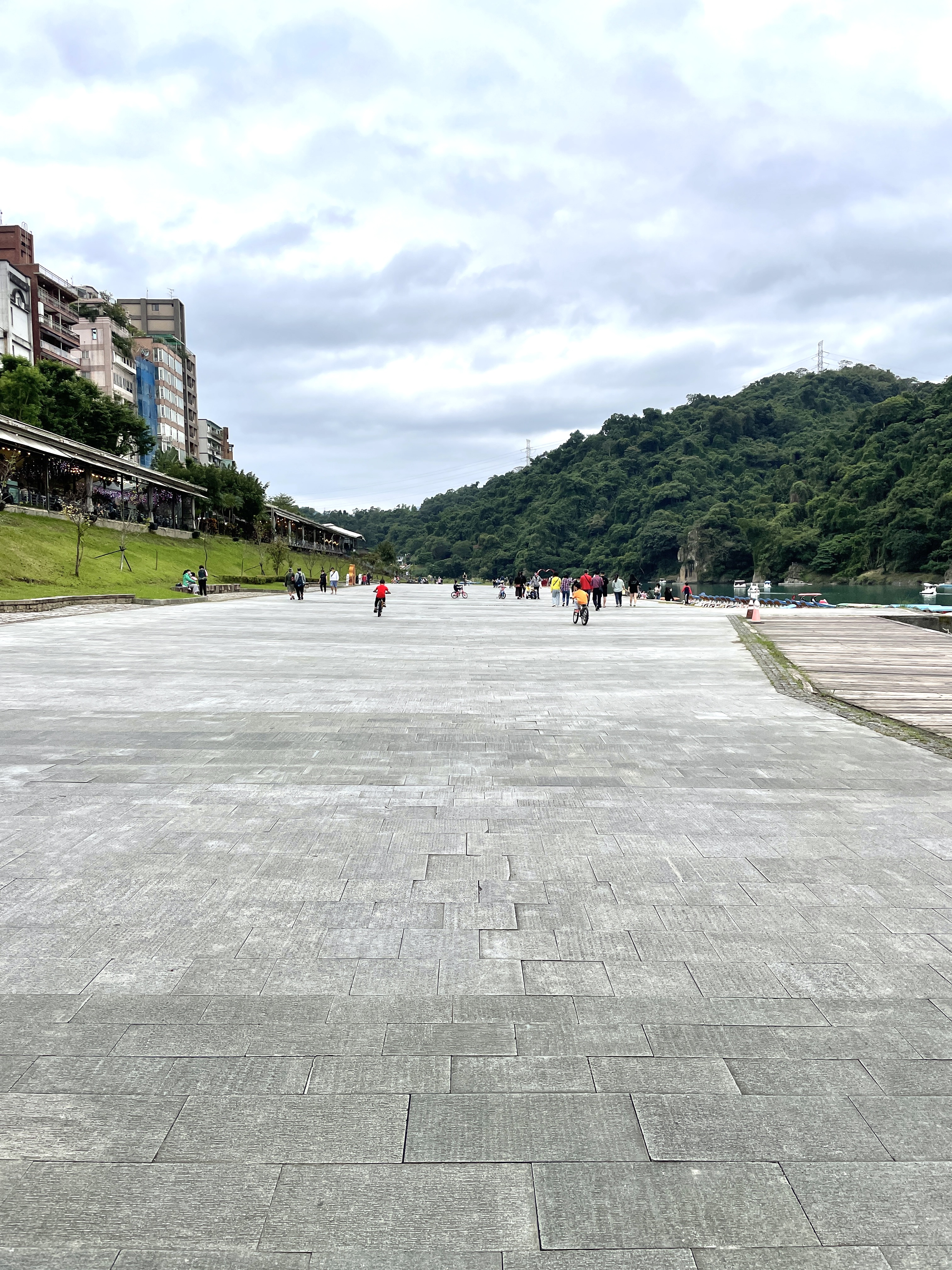 灣潭兒童遊樂區