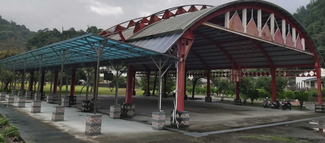 英士國小籃球場