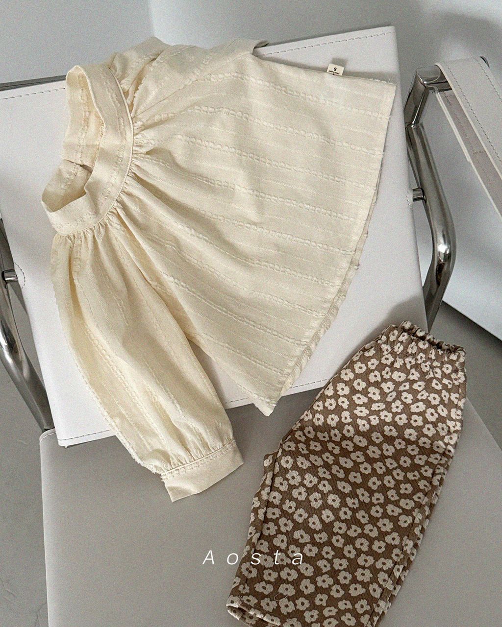 모나블라우스 아이14