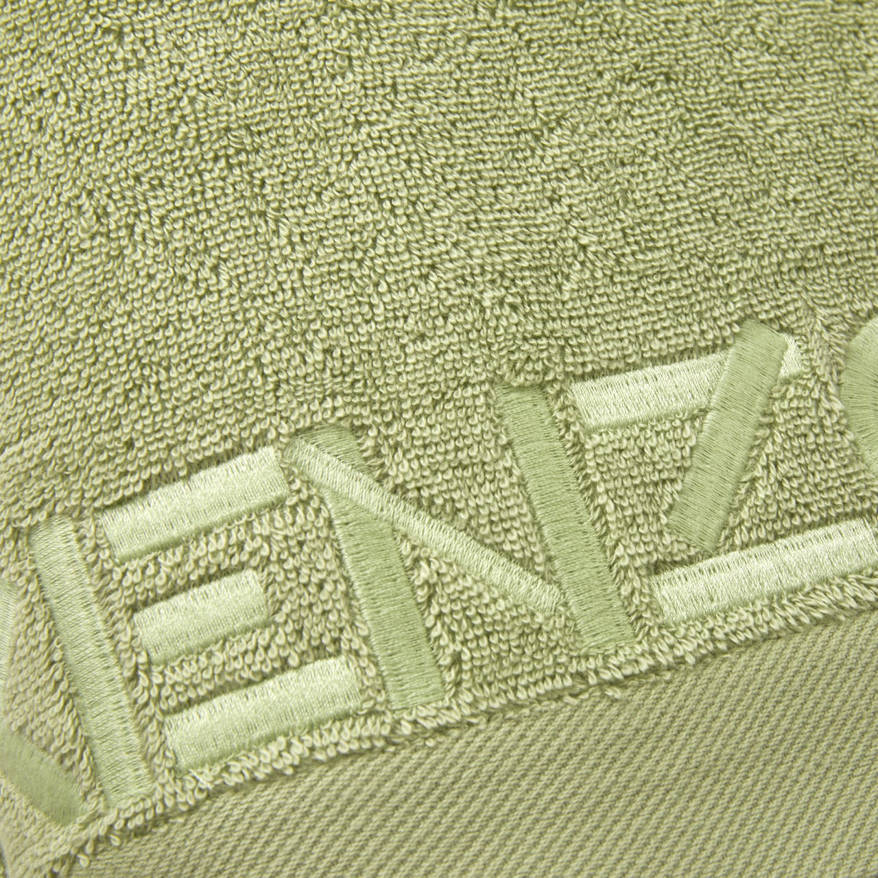 267669 - 3 - Towel Iconic Pimpermint - Kenzo Large.jpeg