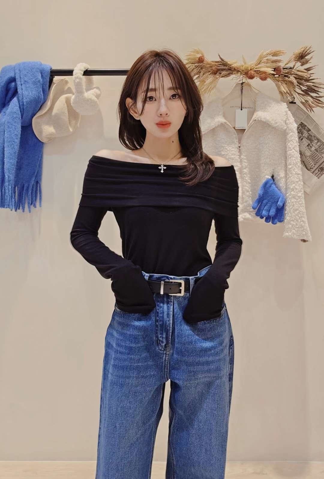 LINE_ALBUM_20251203(三) OLIVE秋冬韓國連線-原始檔3(服飾類)_260105_5