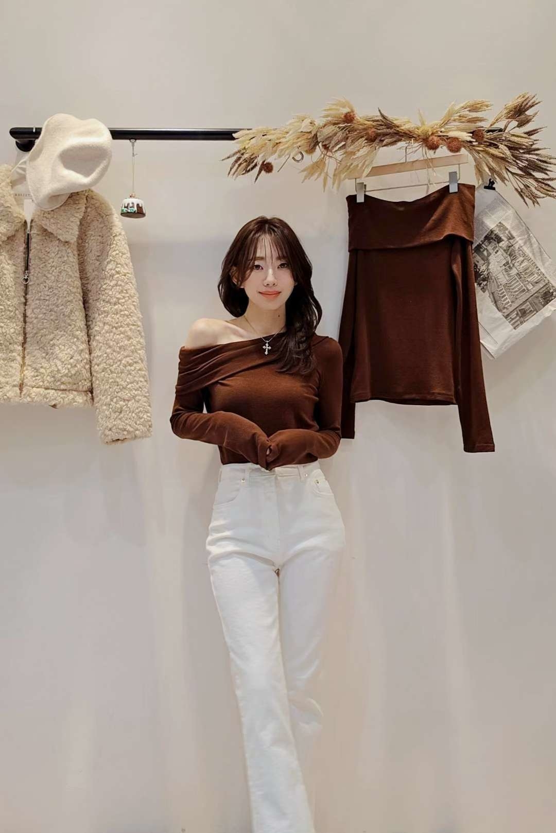 LINE_ALBUM_20251203(三) OLIVE秋冬韓國連線-原始檔3(服飾類)_260105_13