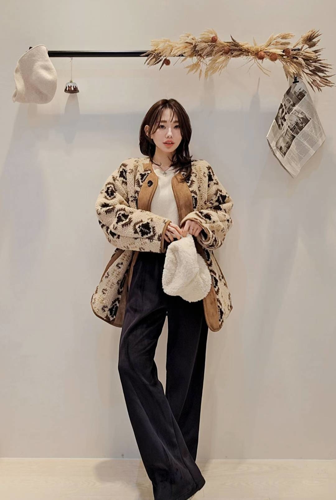 LINE_ALBUM_20251203(三) OLIVE秋冬韓國連線-原始檔3(服飾類)_260106_2