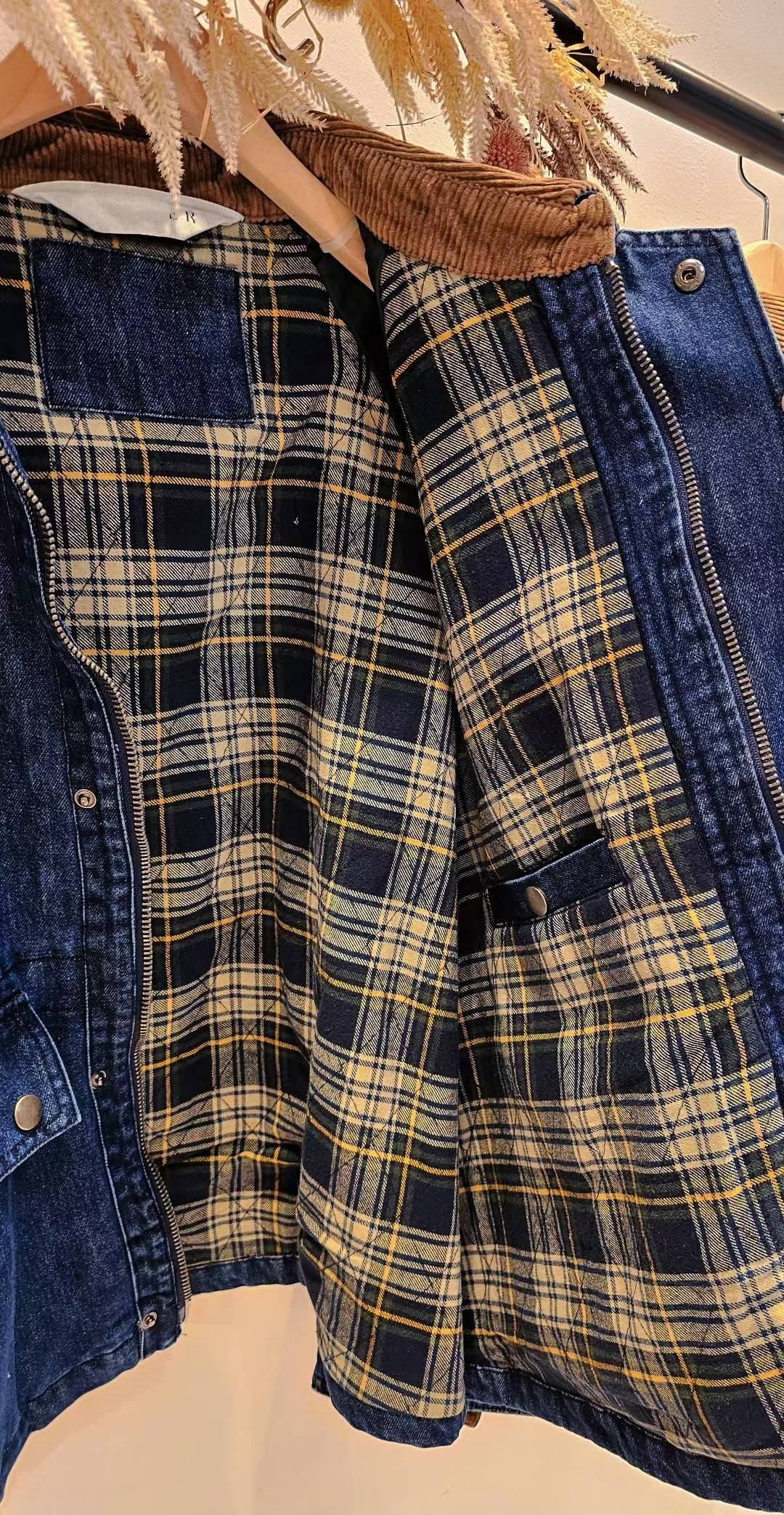 LINE_ALBUM_20251203(三) OLIVE秋冬韓國連線-原始檔3(服飾類)_260106_89