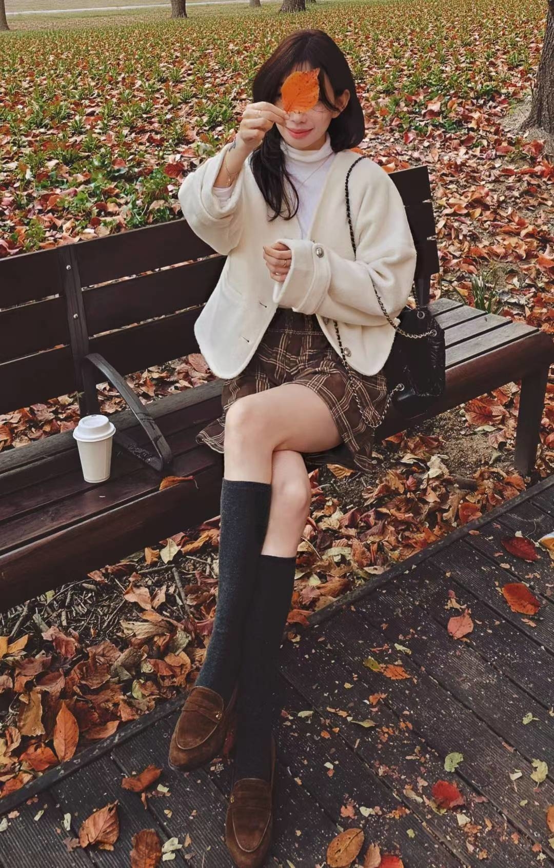 LINE_ALBUM_20251203(三) OLIVE秋冬韓國連線-原始檔3(服飾類)_260106_70